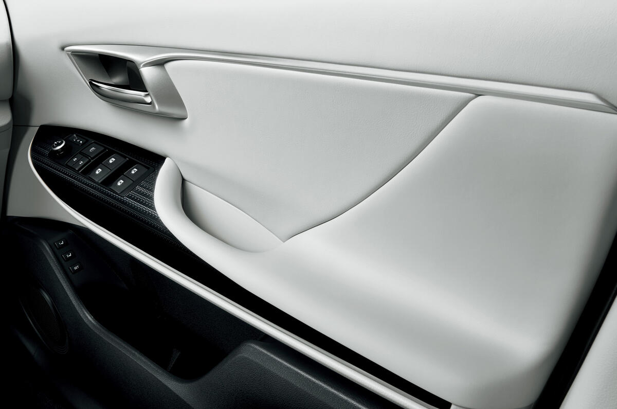 Hydrogen-powered Toyota FCV to be called Mirai for 2015 launch