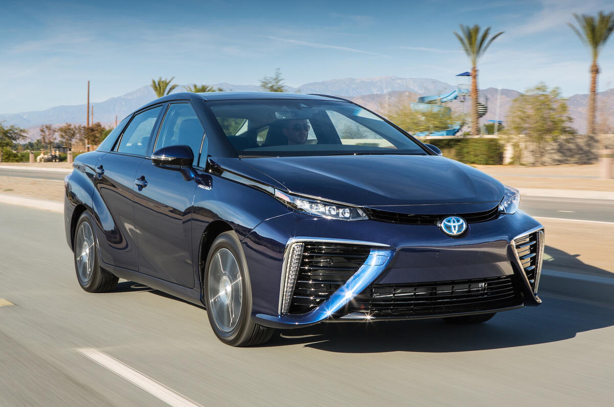 Hydrogen-powered Toyota FCV to be called Mirai for 2015 launch