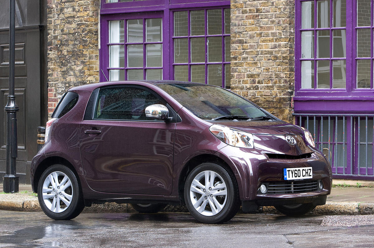 Paris motor show: 2011 Toyota iQ