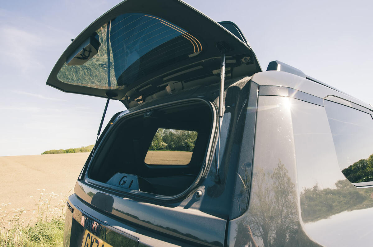 Toyota Land Cruiser 2025 Review boot hatch 27