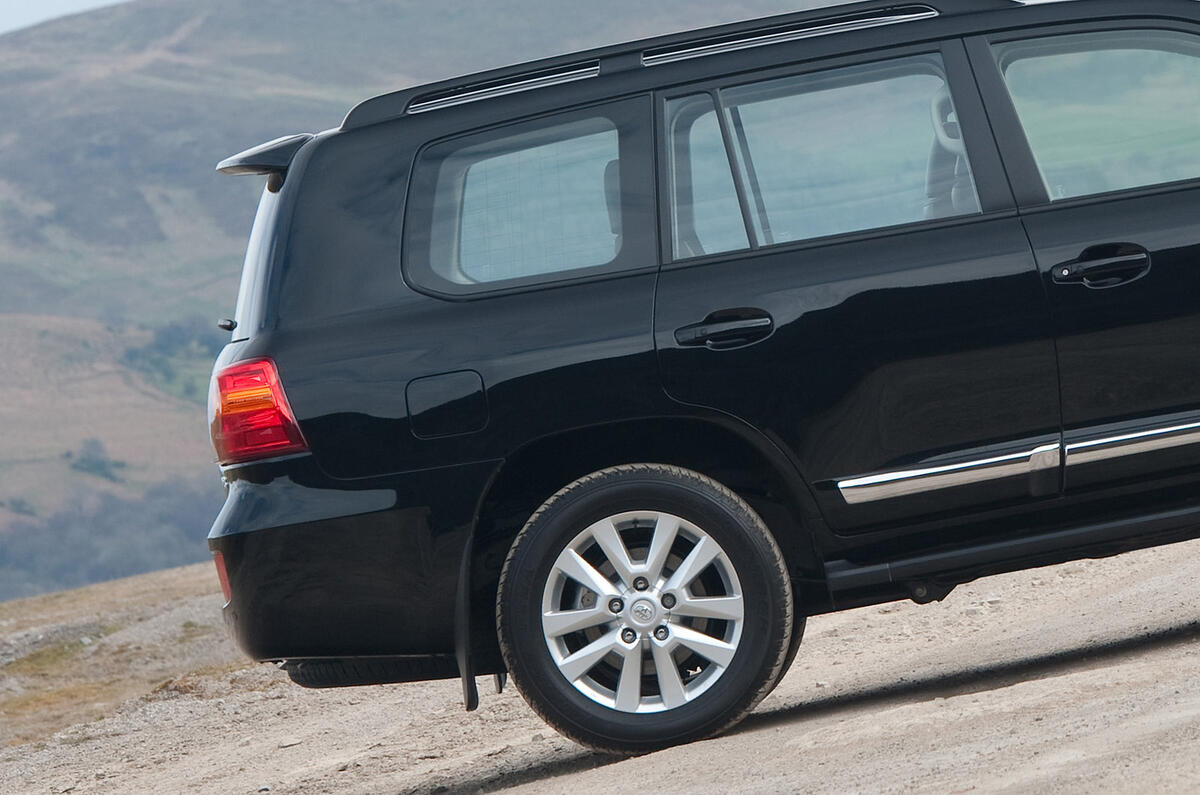 Toyota Land Cruiser rear side