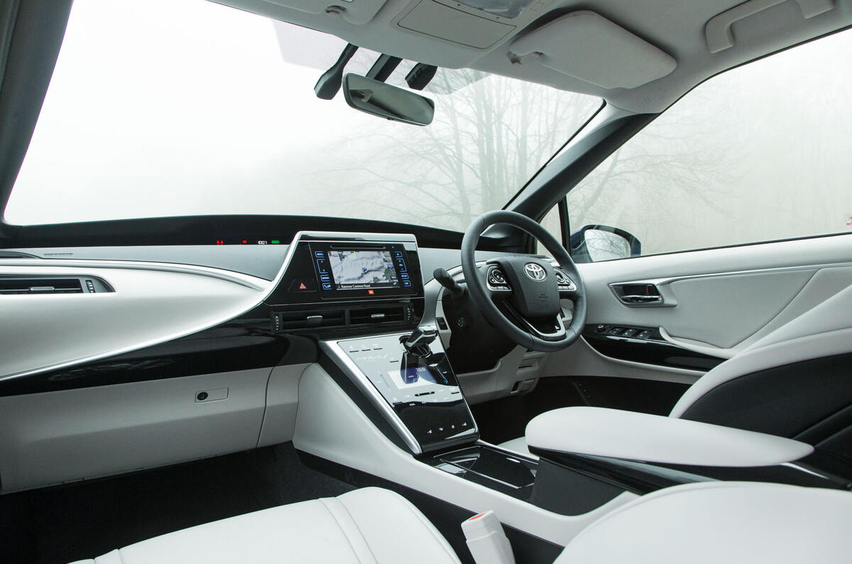 Toyota Mirai interior
