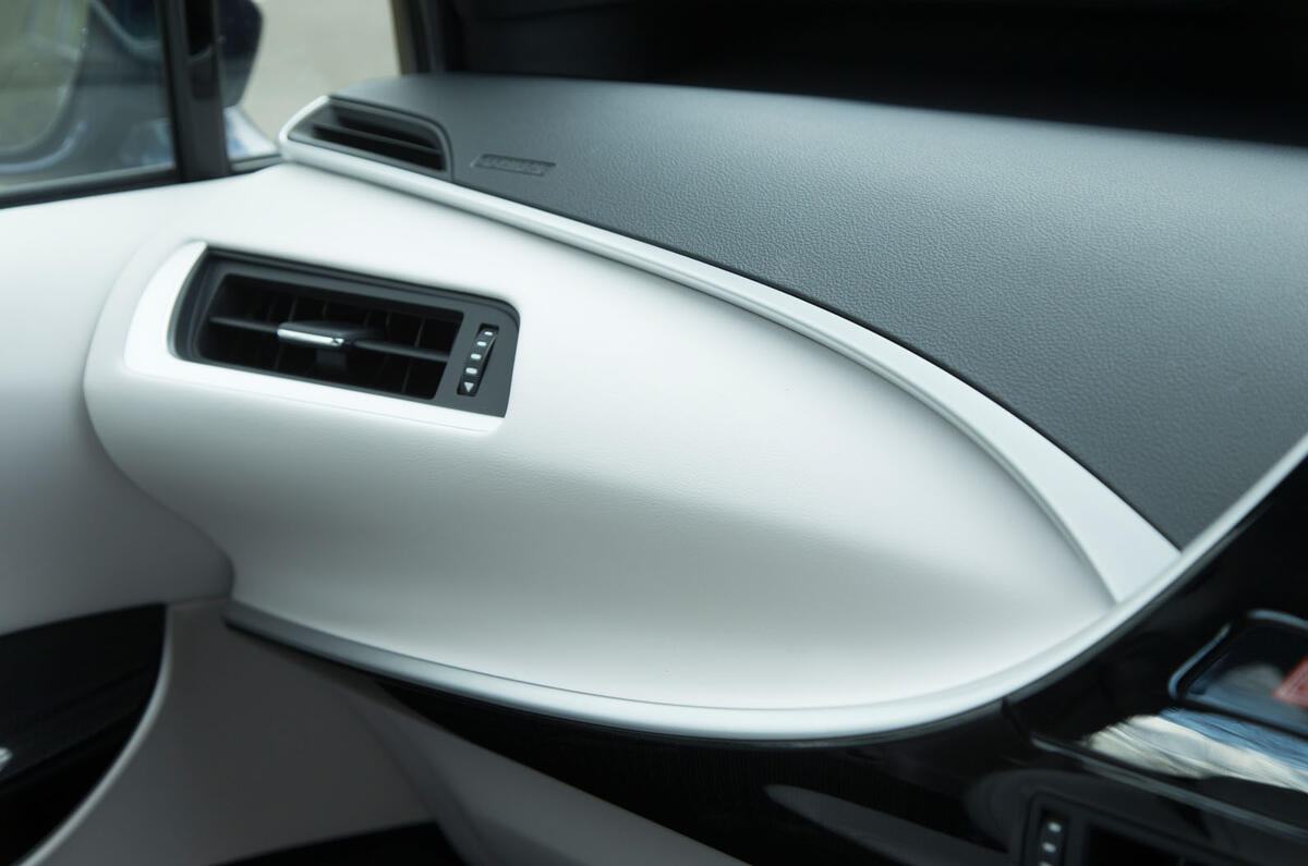 Toyota Mirai carbonfibre weave