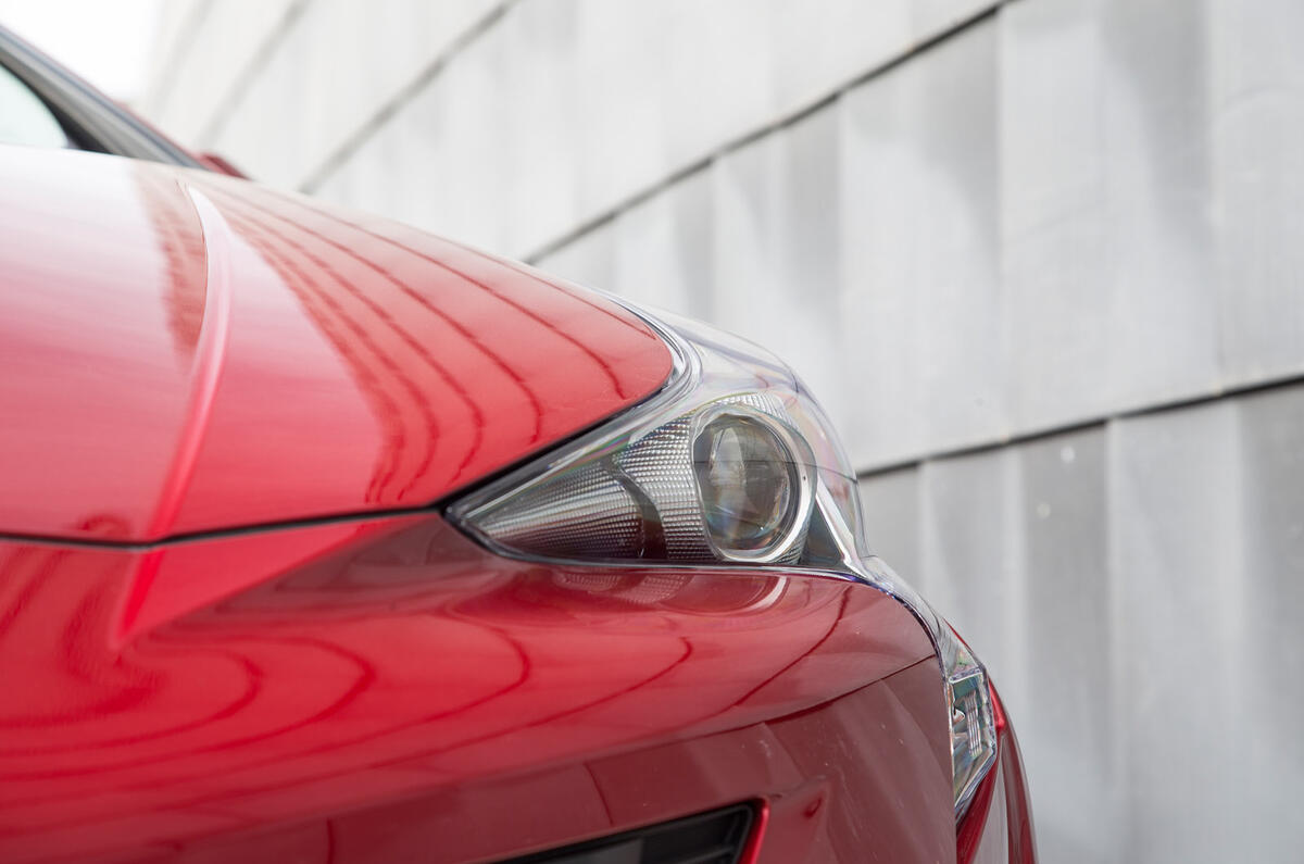 Toyota Prius xenon headlight