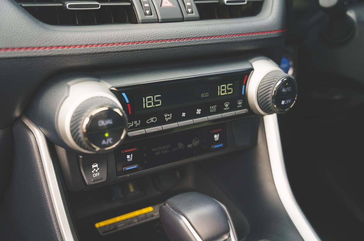 Toyota Rav 4 RT knobs Toyota Rav 4 RT knobs