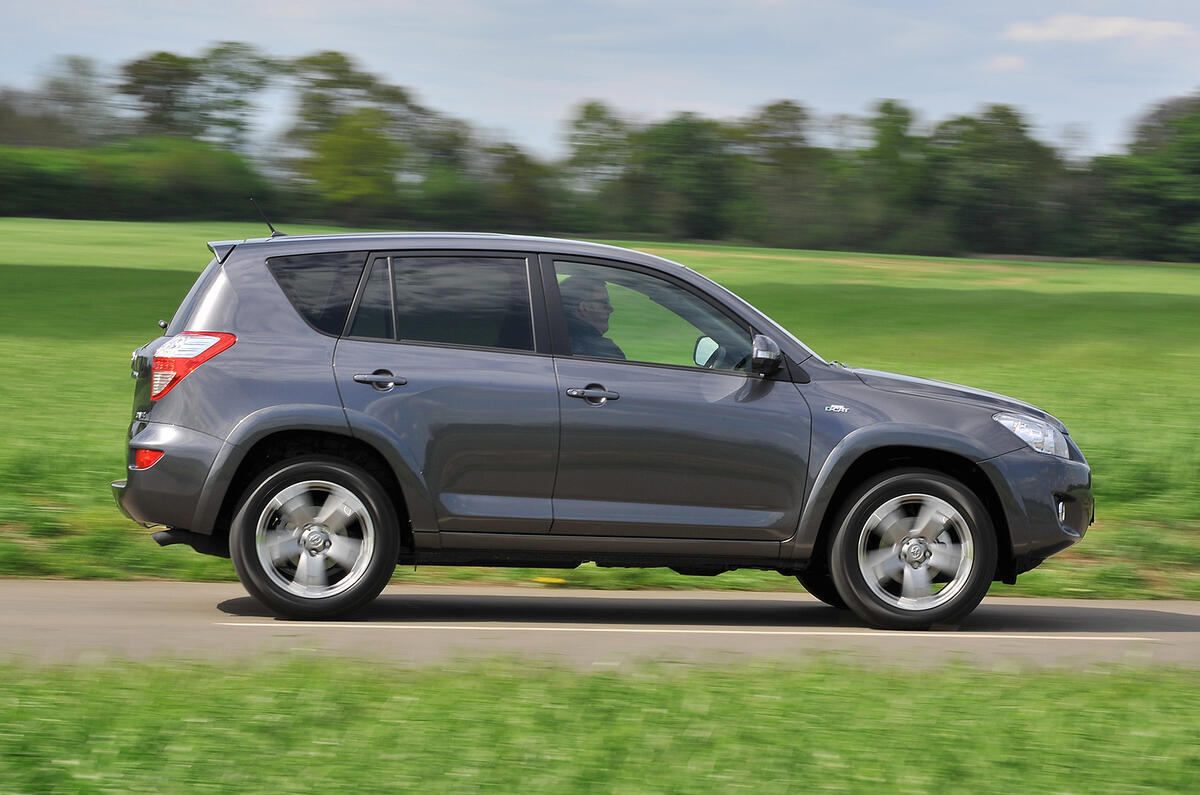There are an impressive nine airbags as standard Toyota RAV4 side profile