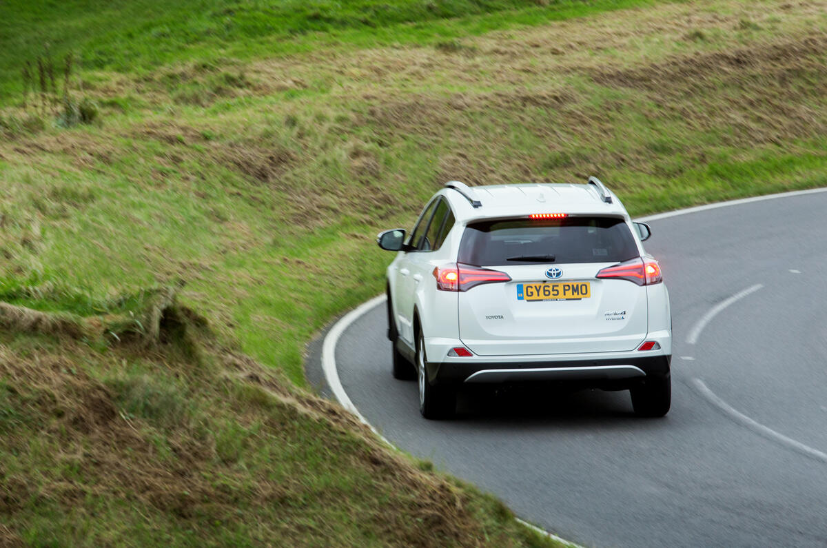 Toyota RAV4 rear cornering