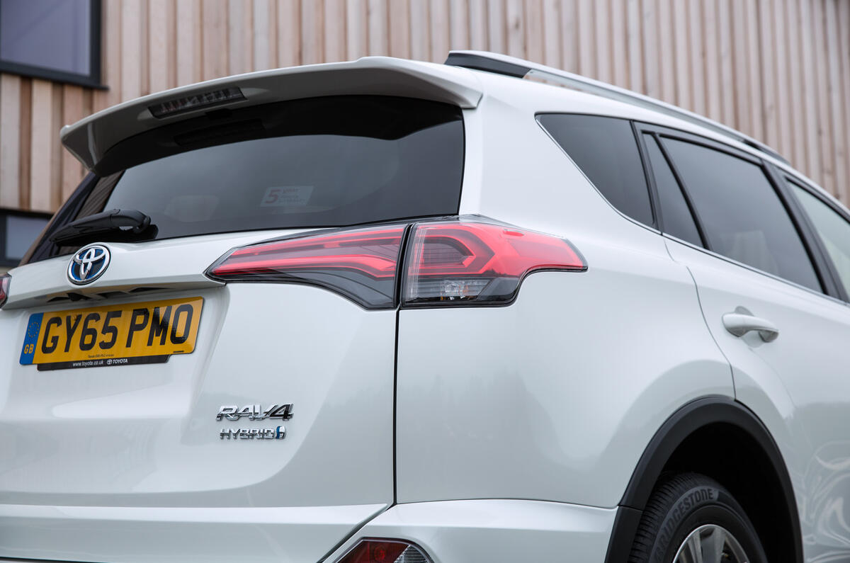 Toyota RAV4 rear lights
