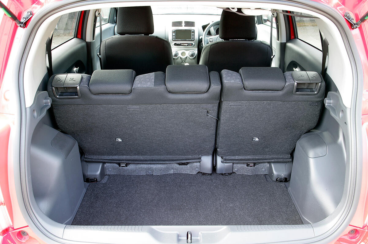 Toyota Urban Cruiser boot space