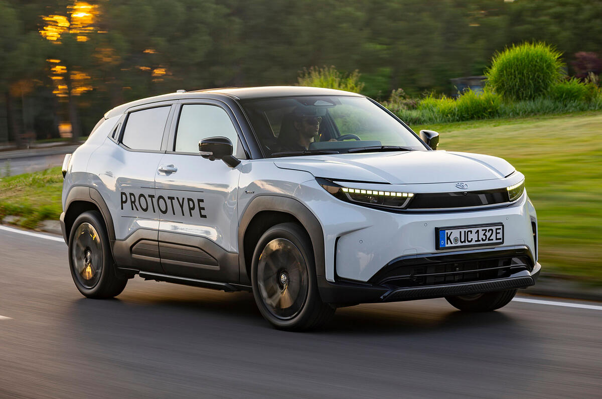 Toyota Urban Cruiser review 2025 01 front tracking