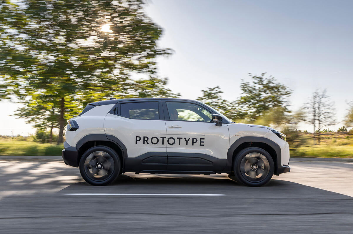 Toyota Urban Cruiser review 2025 02 side panning Toyota Urban Cruiser review 2025 02 side panning