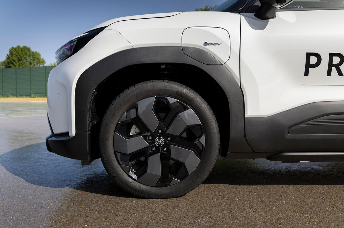 Toyota Urban Cruiser review 2025 05 wheel Toyota Urban Cruiser review 2025 05 wheel