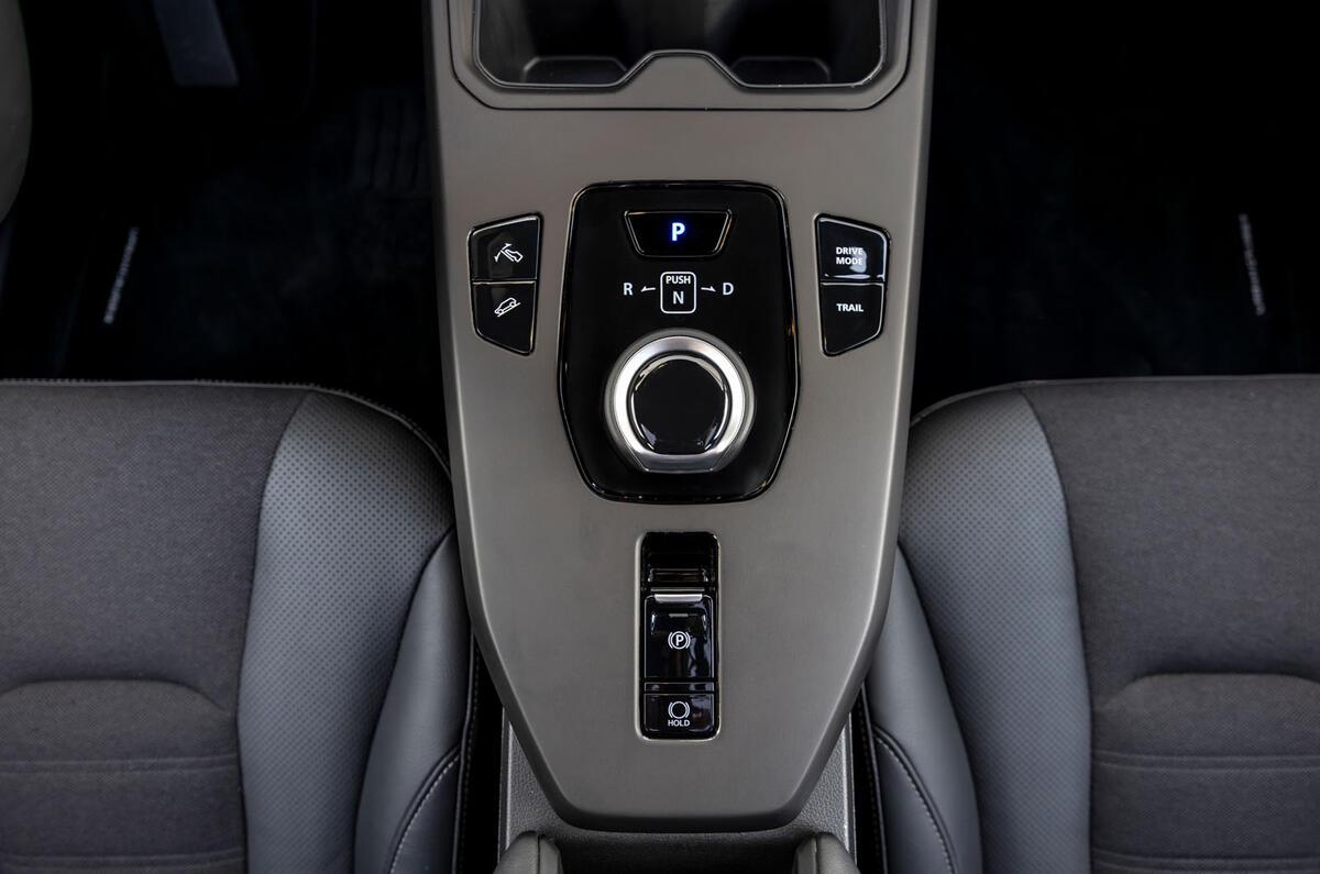 Toyota Urban Cruiser review 2025 12 centre console Toyota Urban Cruiser review 2025 12 centre console