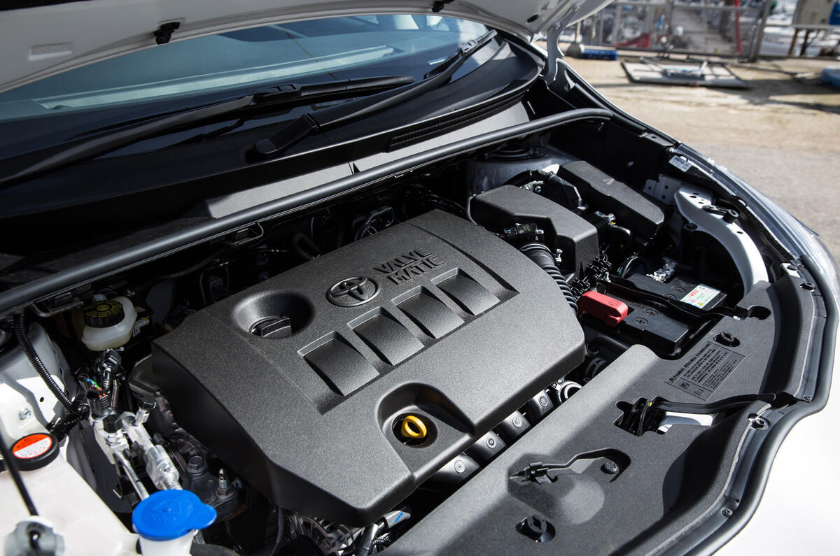 Toyota Verso engine bay