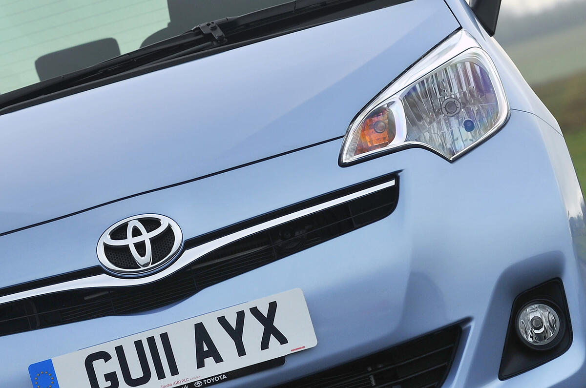 The single-bladed grille is Toyota’s most recent family face Toyota Verso-S front grille
