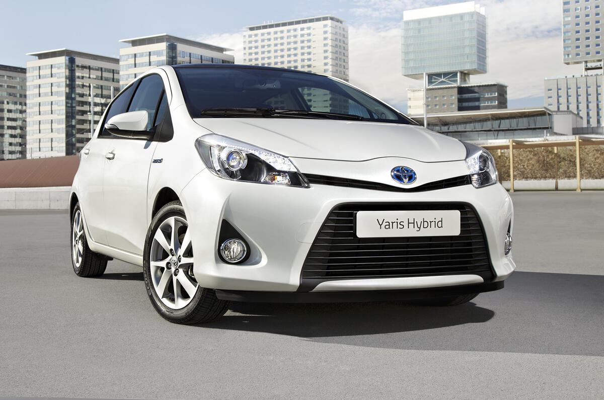 Toyota Yaris Hybrid: first pictures