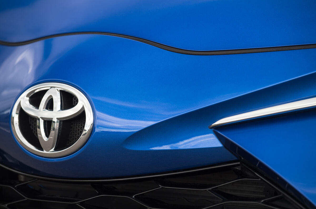 Toyota Yaris nose