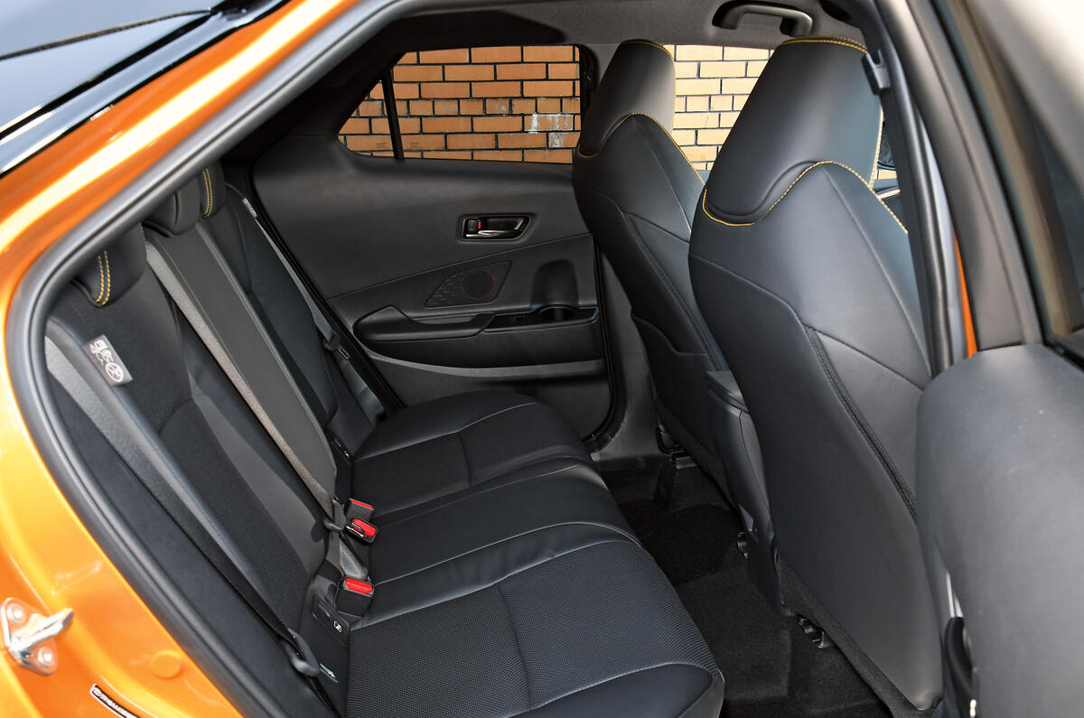 Sièges arrière du Toyota C HR
