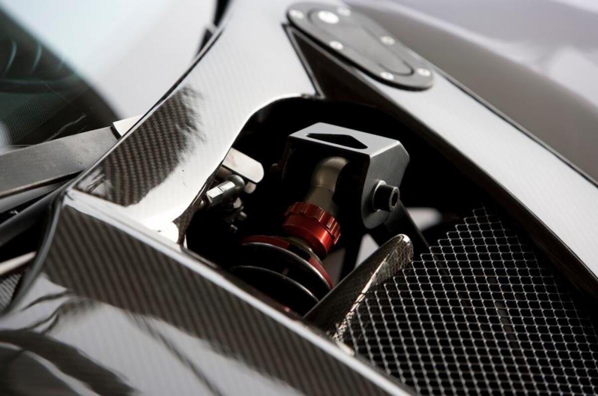 Tushek Renovatio T500 rear suspension