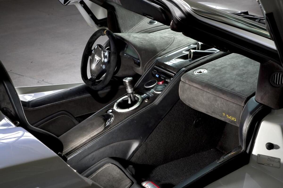 Tushek Renovatio T500 dashboard