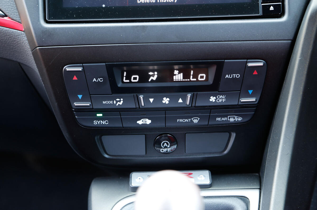 Honda Civic Type-R climate controls