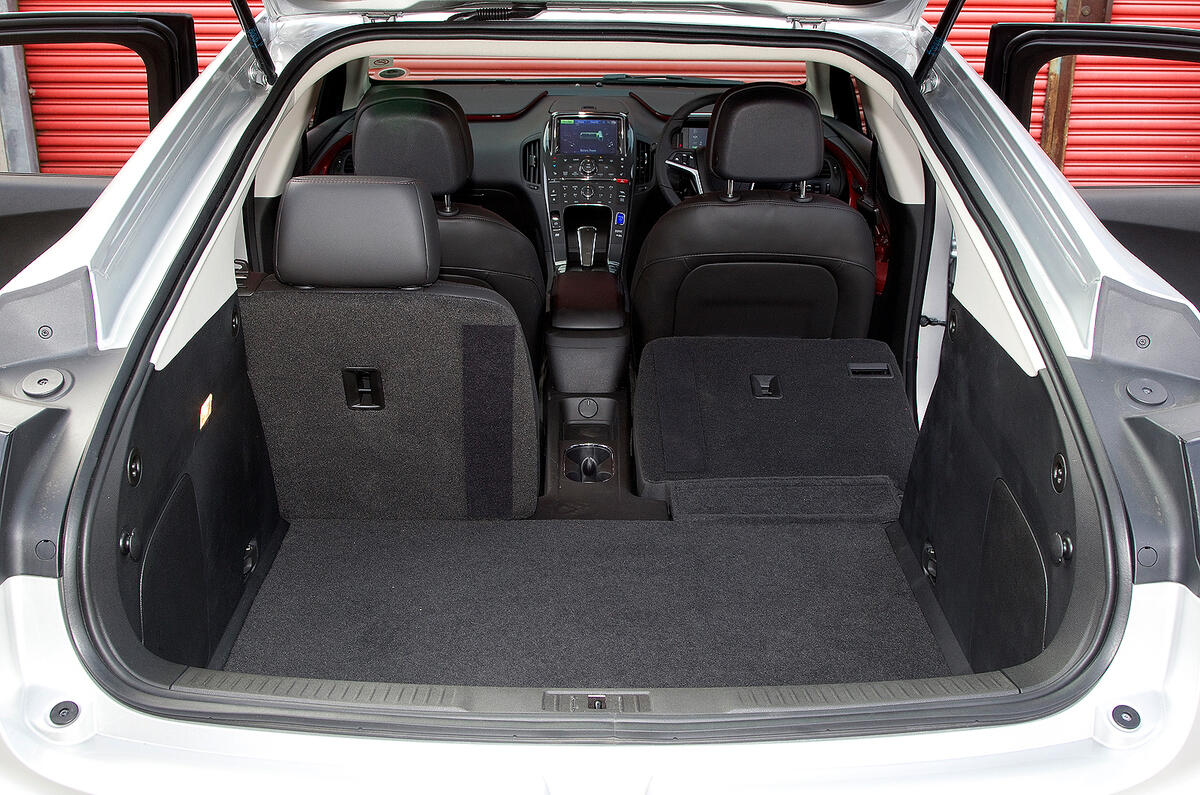 Vauxhall Ampera boot space