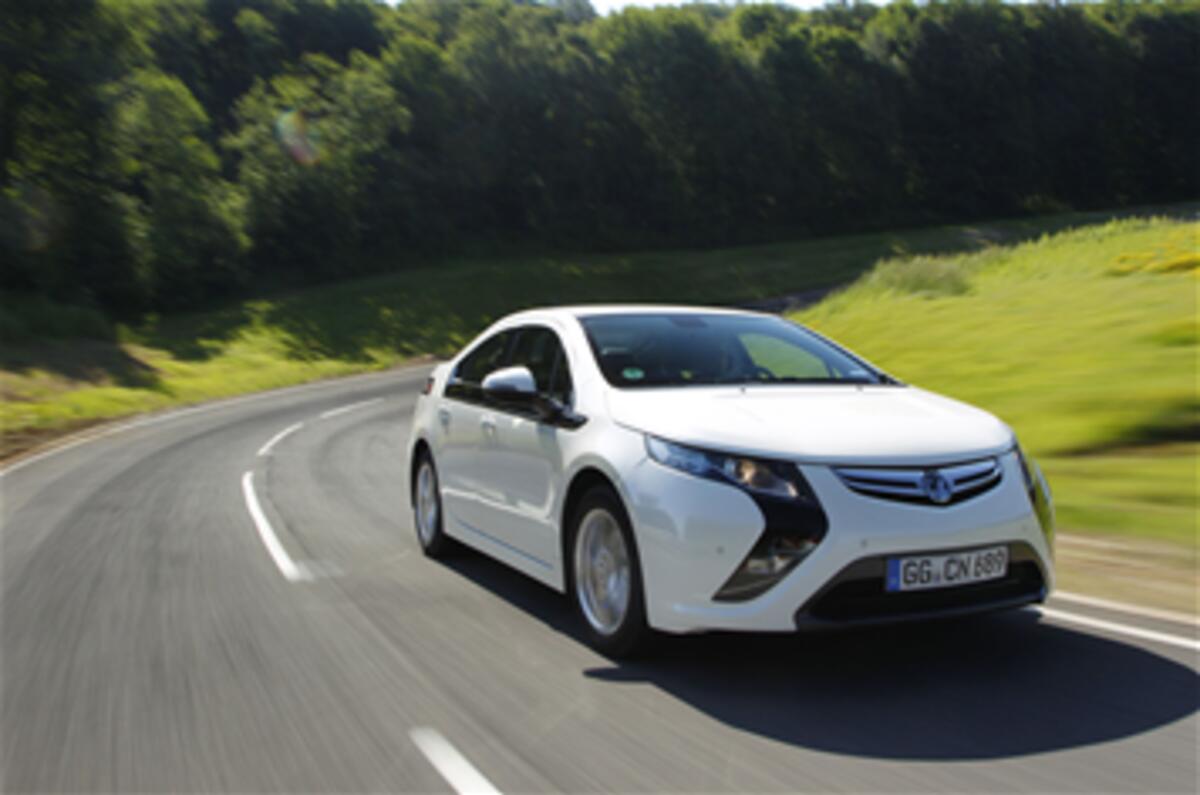Opel confirms Ampera price