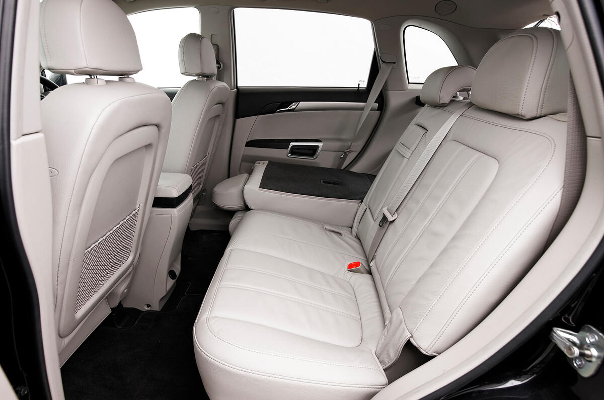 Vauxhall Antara rear seats