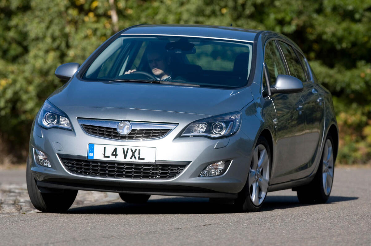 Torsion beam and Watt’s linkage make good dynamics more affordable Vauxhall Astra cornering