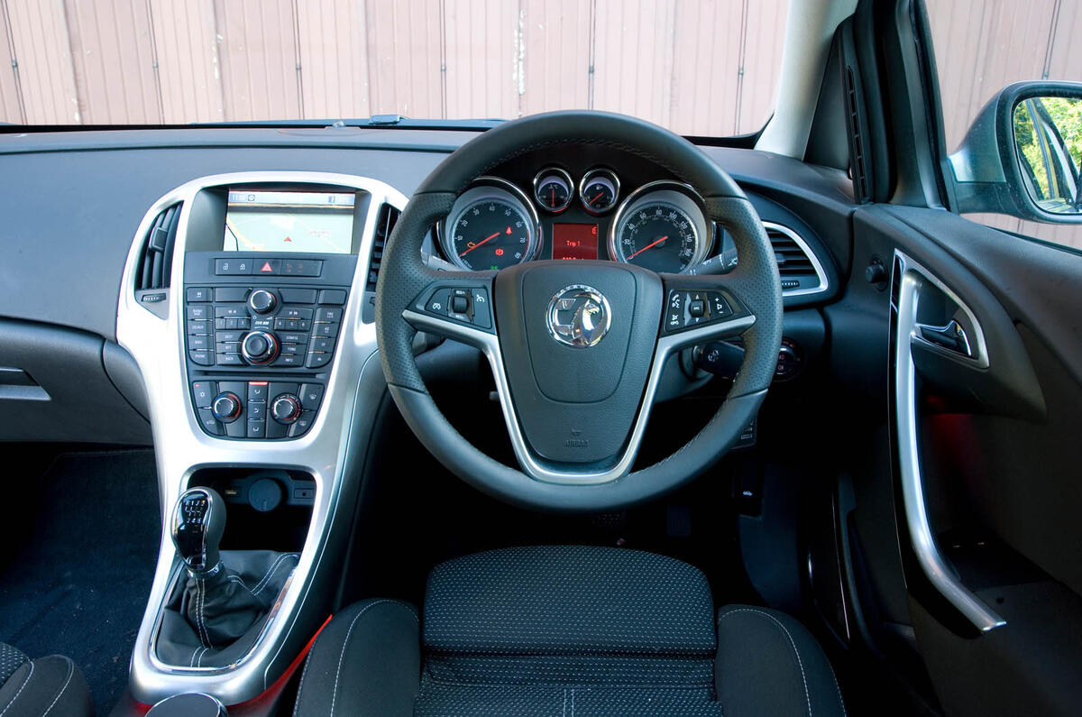 Although the centre stack looks smart, it’s not that easy to use on the move Vauxhall Astra dashboard