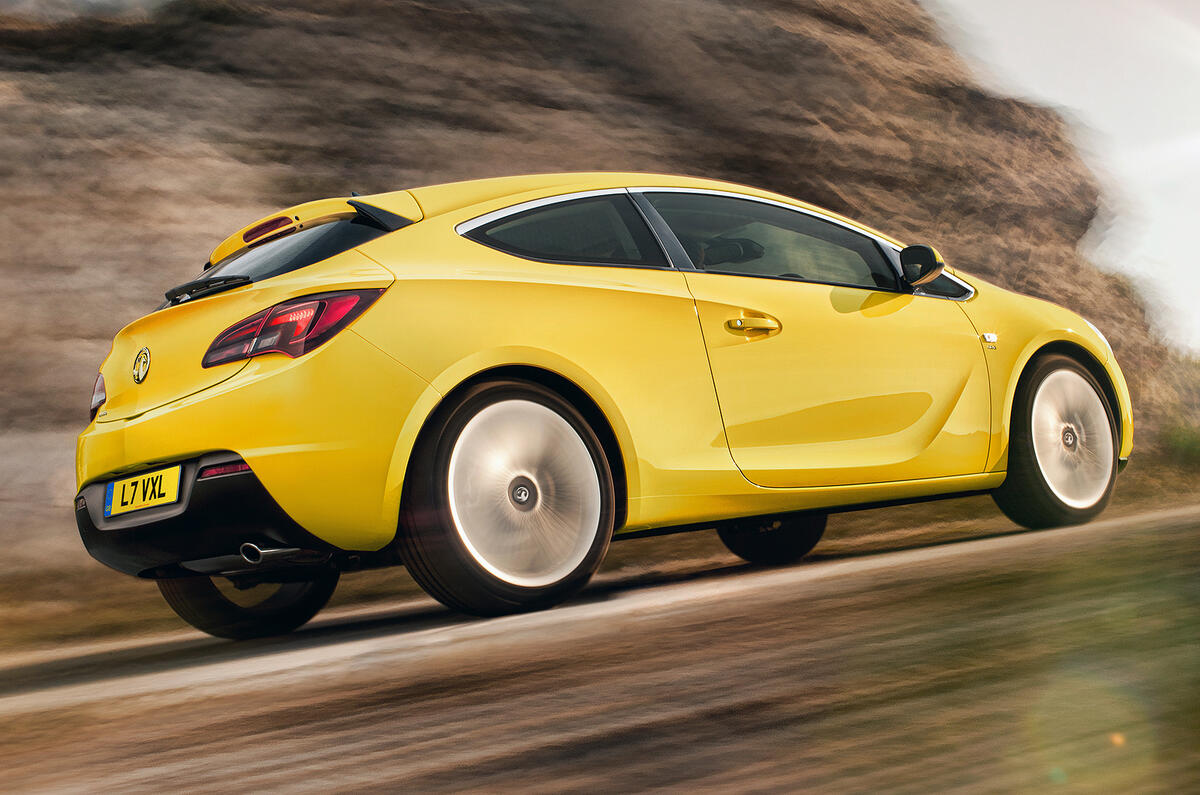 Vauxhall Astra GTC revealed