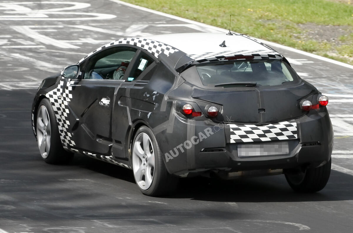 Vauxhall Astra coupé spied