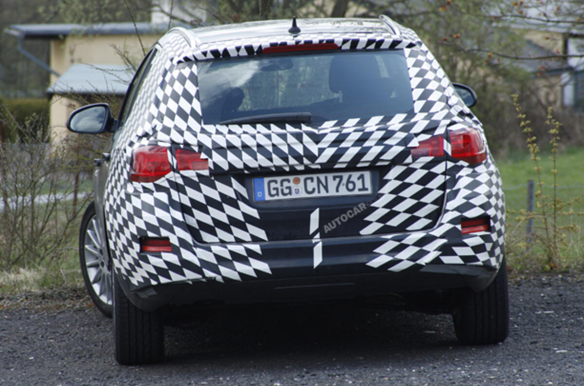 no title Vauxhall Astra estate spied