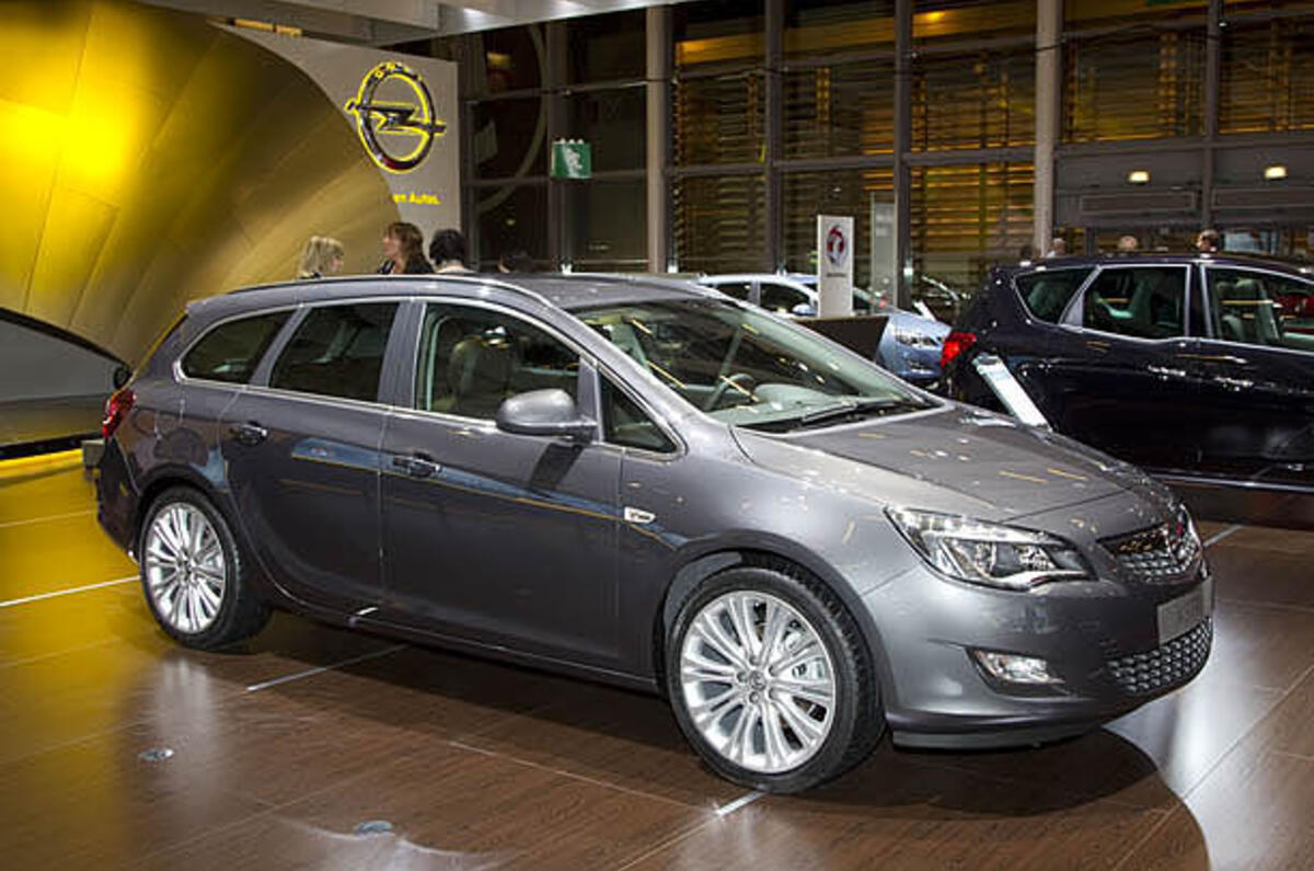 Paris motor show: Vauxhall Astra ST
