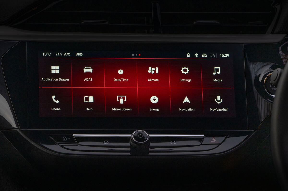vauxhall corsa electric review 2023 15 infotainment
