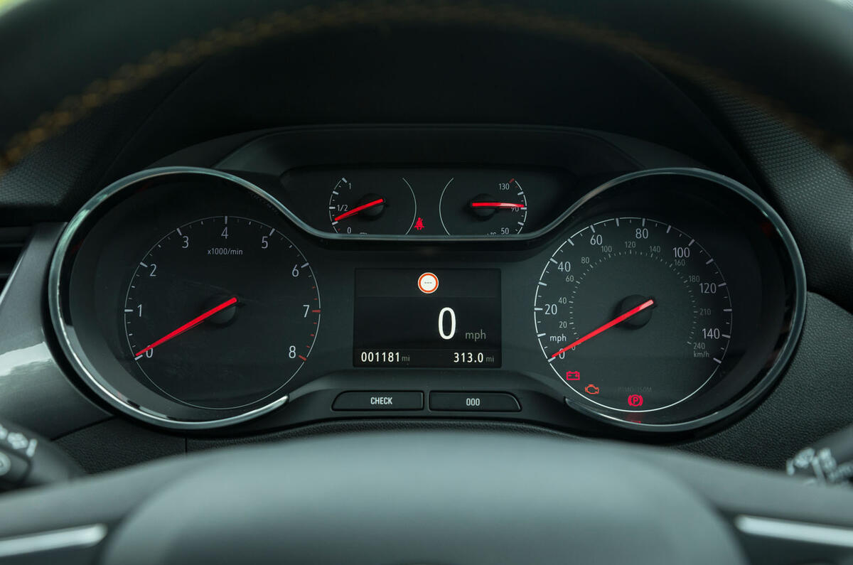 Vauxhall Crossland X instrument cluster