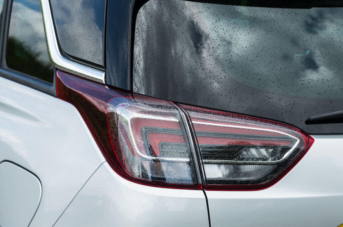 Vauxhall Crossland X rear lights