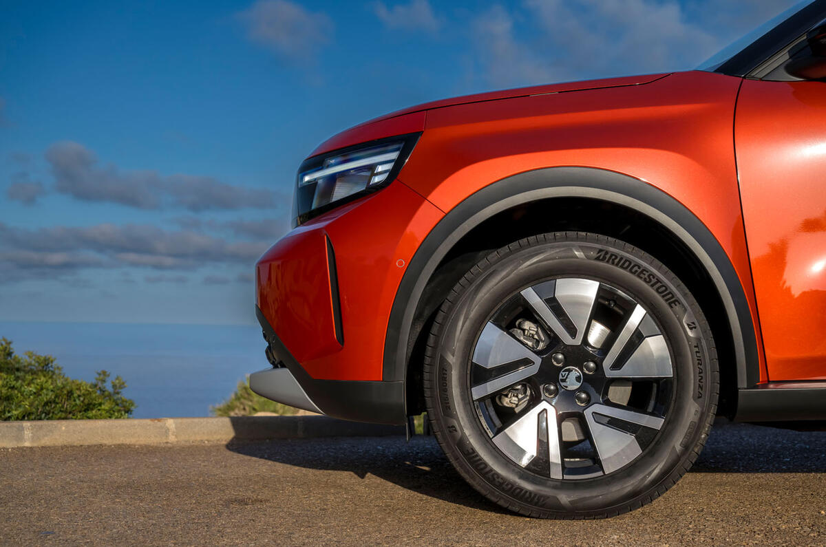 Vauxhall Frontera Electic review 2024 04 wheel Vauxhall Frontera Electic review 2024 04 wheel