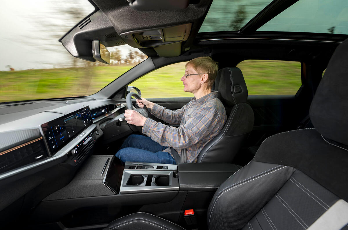 vauxhall grandland ev review 2024 10 vauxhall grandland ev review 2024 10