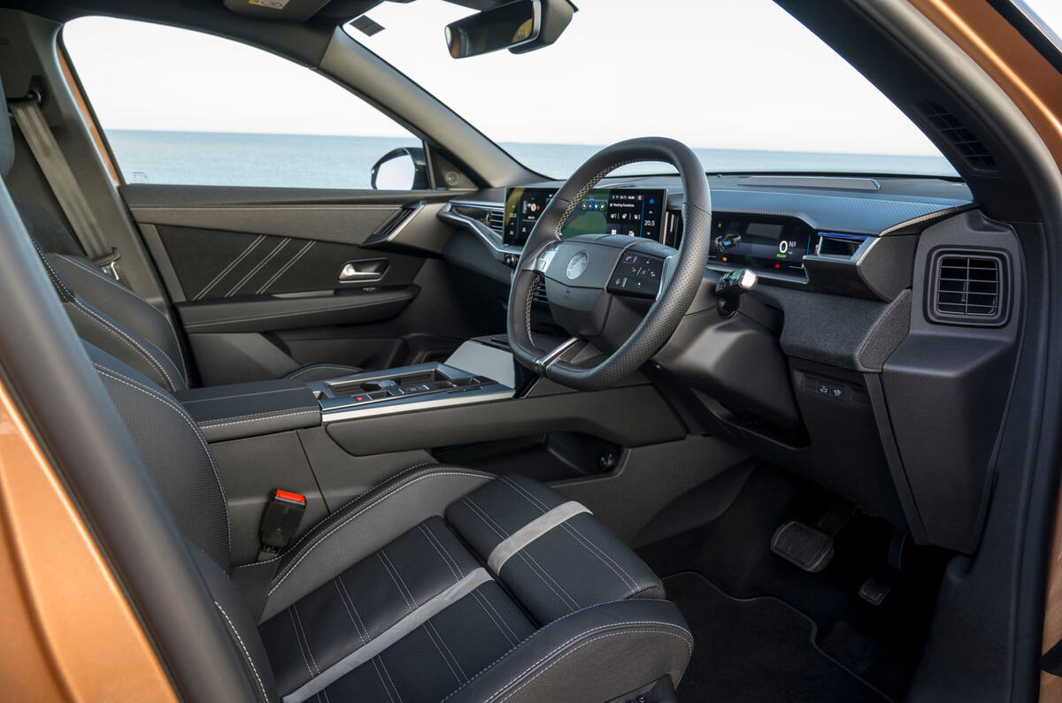 vauxhall grandland ev review 2024 12 vauxhall grandland ev review 2024 12
