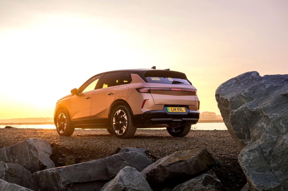vauxhall grandland ev review 2024 27 vauxhall grandland ev review 2024 27