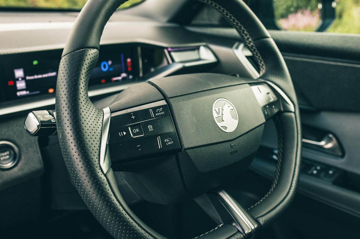 Vauxhall Grandland review 2025 011 steering wheel Vauxhall Grandland review 2025 011 steering wheel