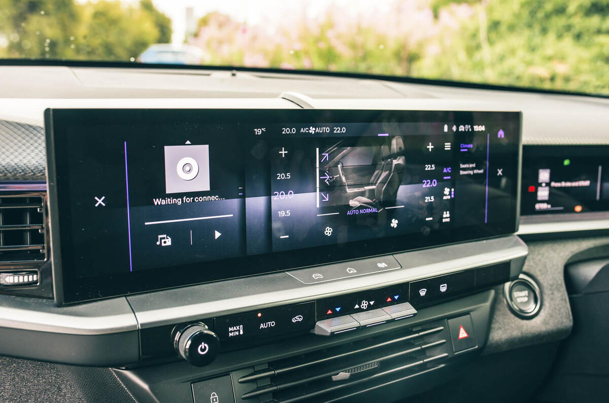 Vauxhall Grandland review 2025 013 infotainment Vauxhall Grandland review 2025 013 infotainment