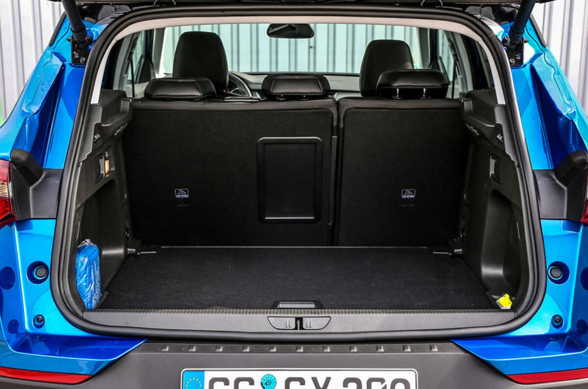 Vauxhall Grandland X boot space