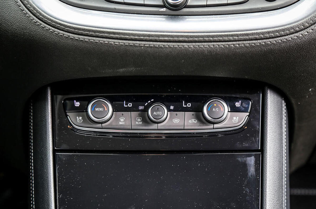 Vauxhall Grandland X climate controls