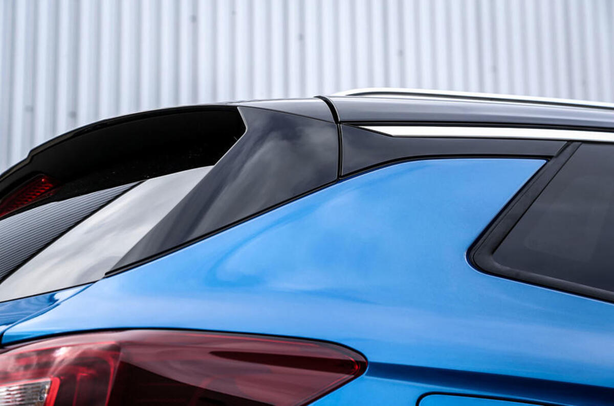 Vauxhall Grandland X rear spoiler