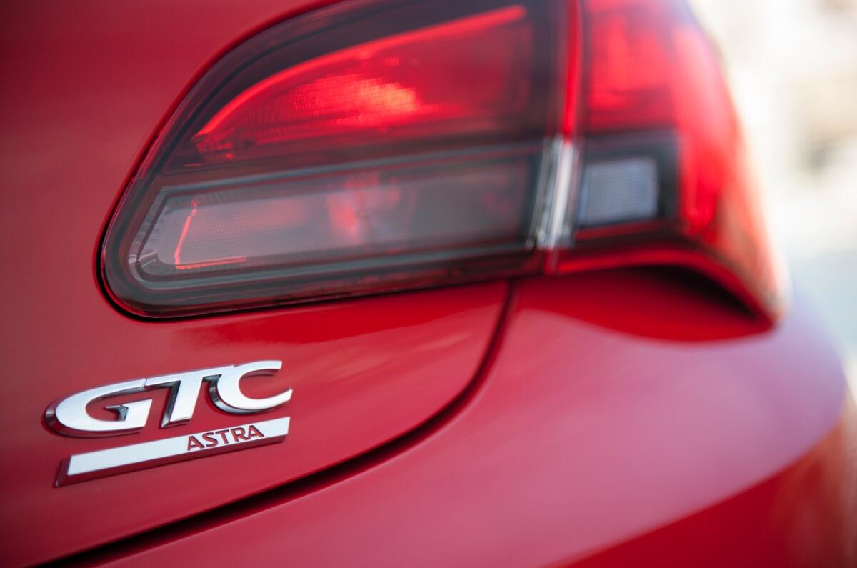 Vauxhall GTC badging