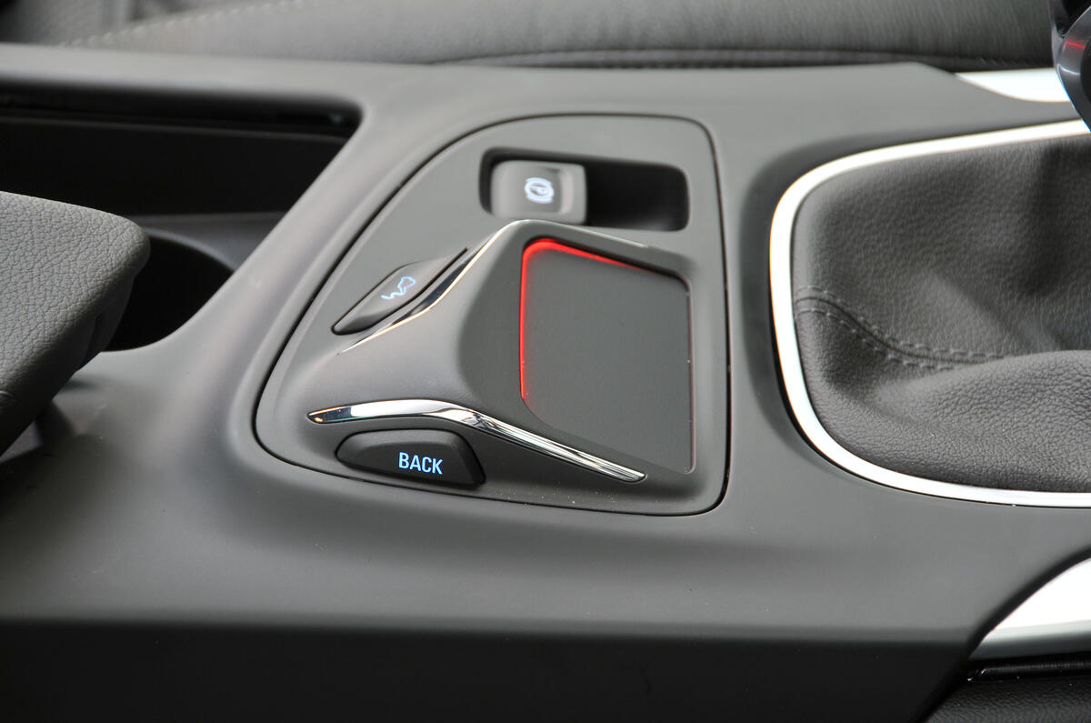 Vauxhall Insignia infotainment touchpad