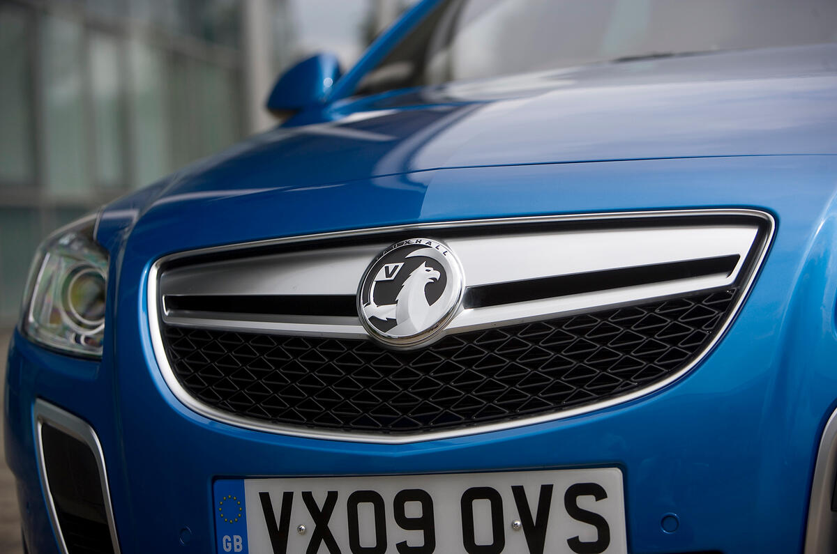 VXR grille shape is unchanged from that of lesser Insignias, but it's simplified Vauxhall Insignia VXR front grille