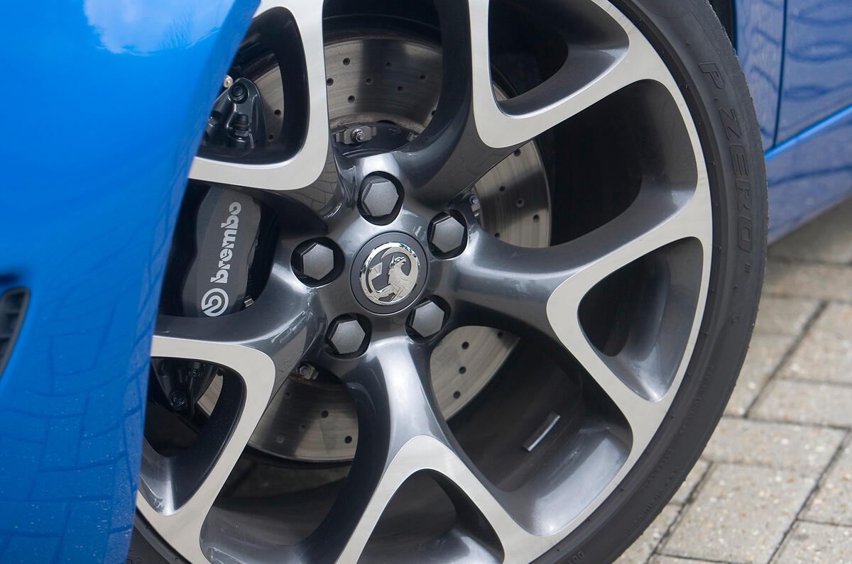 Standard wheel size is 19in 19in Vauxhall Insignia VXR alloys
